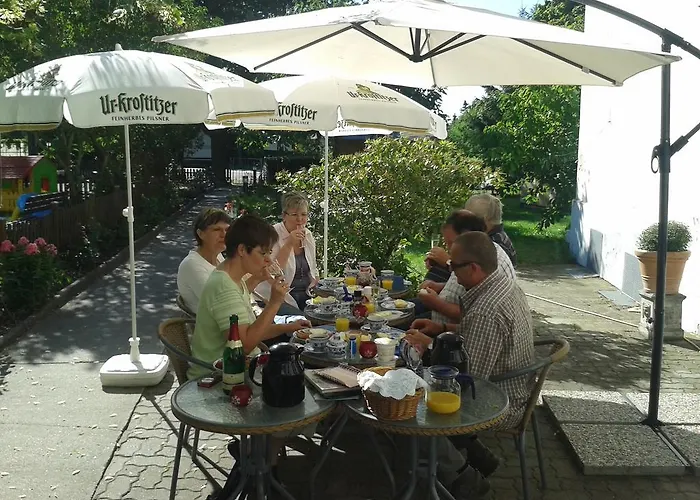 Am Stadtrand Гостевой дом Zerbst